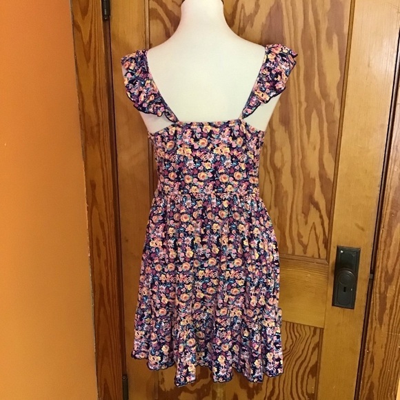 Bright Floral Feminine Ruffled Sun Dress - Picture 12 of 12